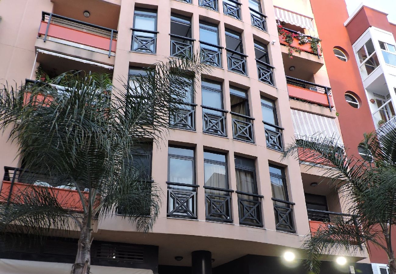 Ferienwohnung in Los Llanos de Aridane - Casa Insel 2, en el centro de Los Llanos 